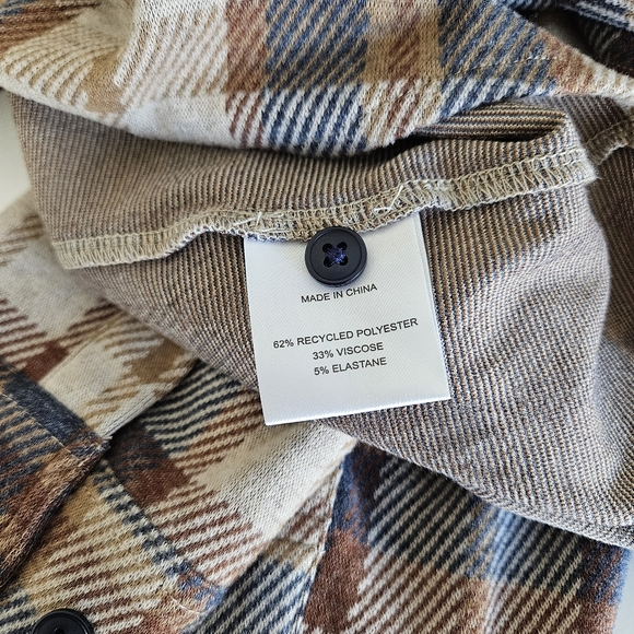 NWT Quince | Plaid Stretch Soft Fleece Button Up Shirt Brown, Mens Medium - Picture 6 of 6